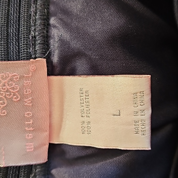 Metro Wear Navy Tulle Skirt - Picture 5 of 5